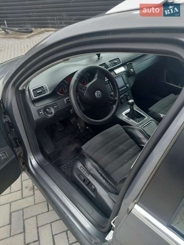 Универсал Volkswagen Passat 2005 в Ивано-Франковске