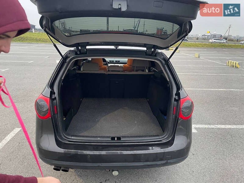 Универсал Volkswagen Passat 2009 в Долине