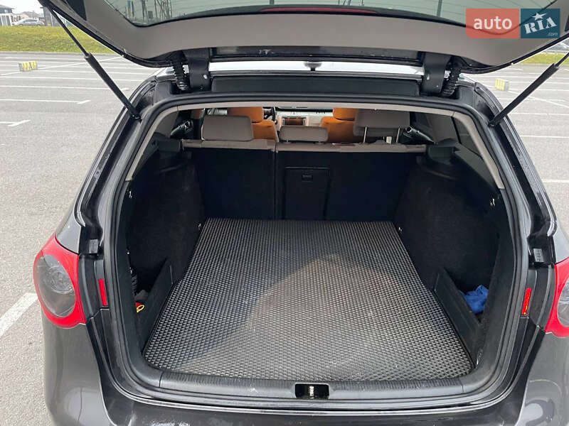 Универсал Volkswagen Passat 2009 в Долине