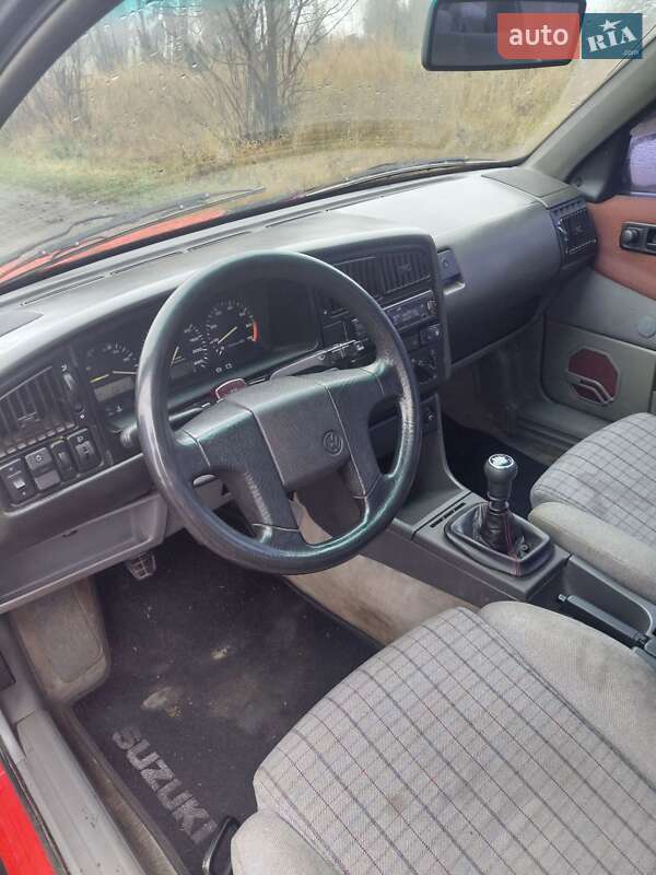 Седан Volkswagen Passat 1991 в Сквире