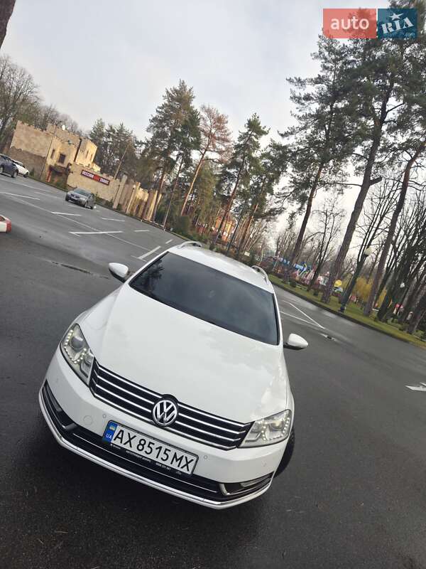 Универсал Volkswagen Passat 2012 в Харькове