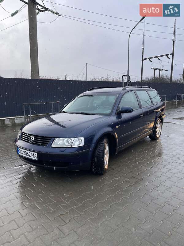 Универсал Volkswagen Passat 1998 в Сколе