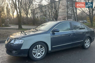 Седан Volkswagen Passat 2006 в Дніпрі