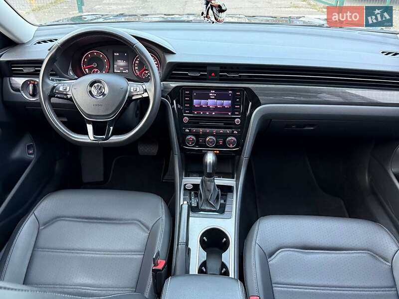 Седан Volkswagen Passat 2021 в Одессе