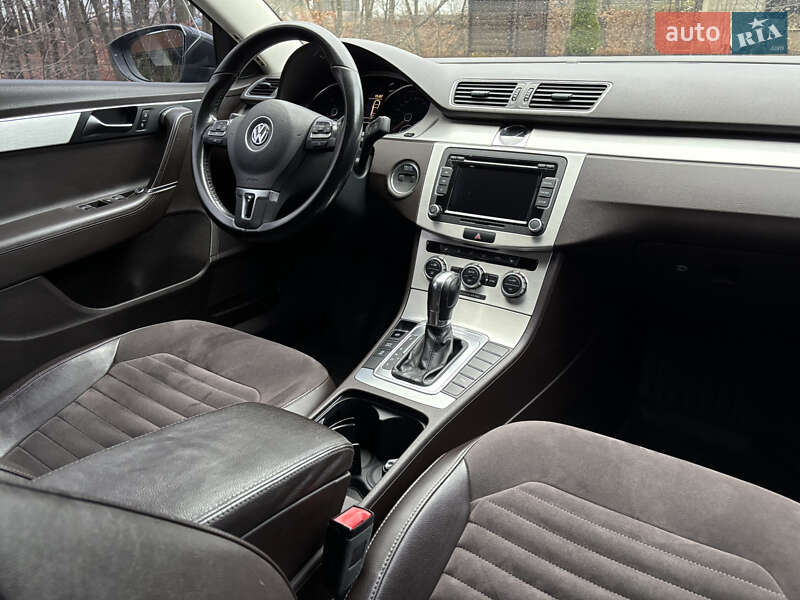 Седан Volkswagen Passat 2013 в Солотвине