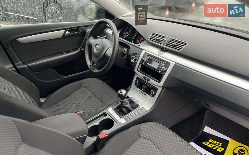 Универсал Volkswagen Passat 2012 в Мукачево