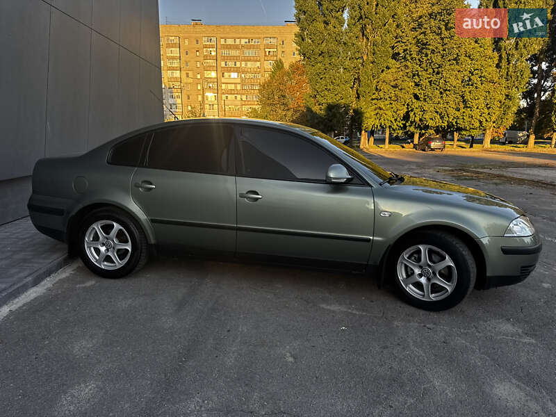 Седан Volkswagen Passat 2003 в Кременчуге фото 10 Седан Volkswagen Passat 2003 в Кременчуге