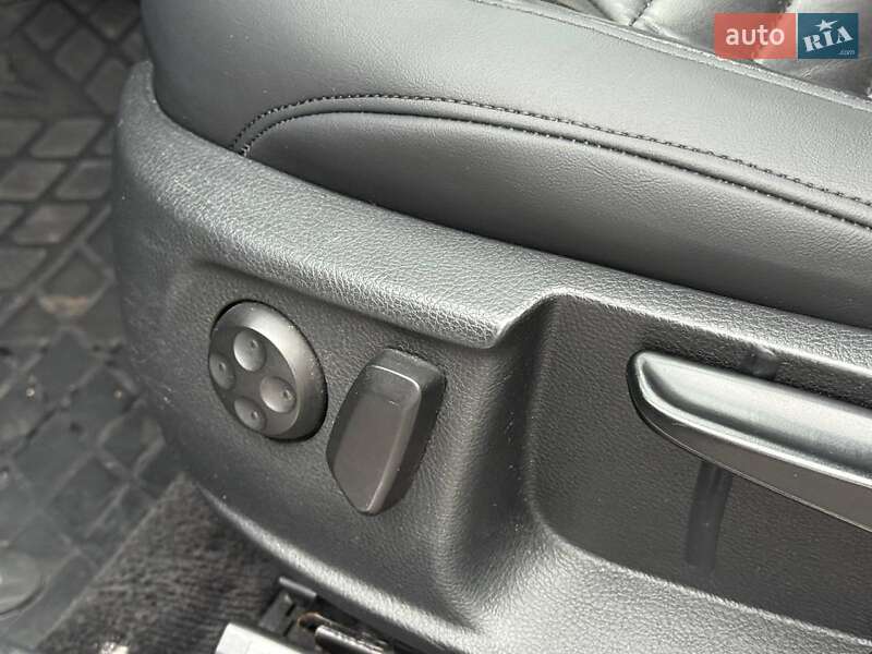 Седан Volkswagen Passat 2012 в Одессе