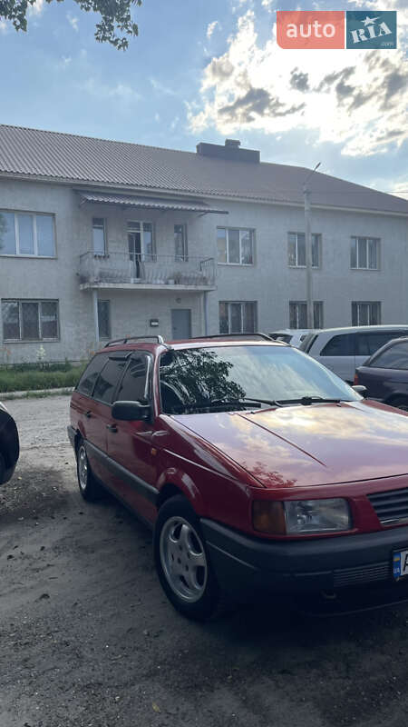 Универсал Volkswagen Passat 1991 в Харькове
