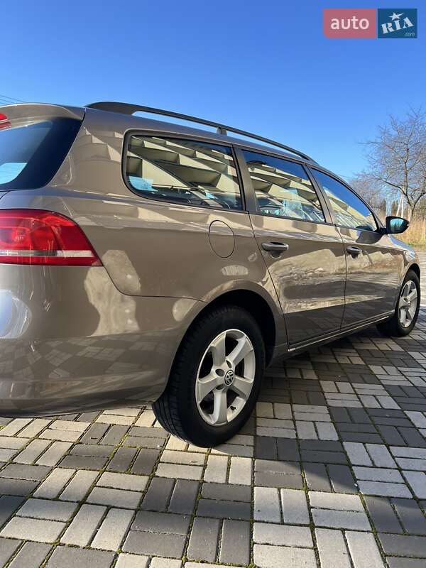 Універсал Volkswagen Passat 2011 в Буську фото 4 Універсал Volkswagen Passat 2011 в Буську