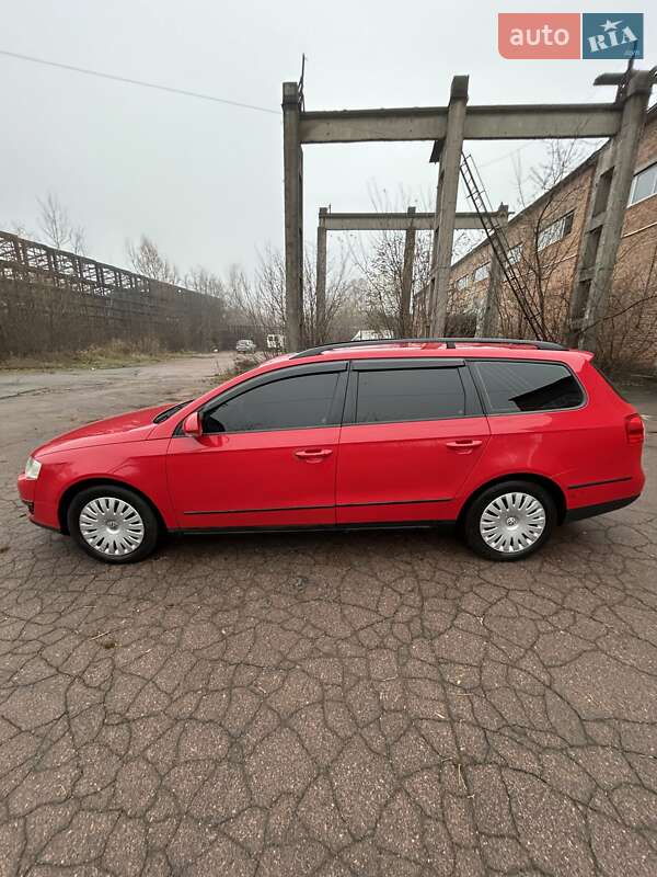 Универсал Volkswagen Passat 2005 в Житомире