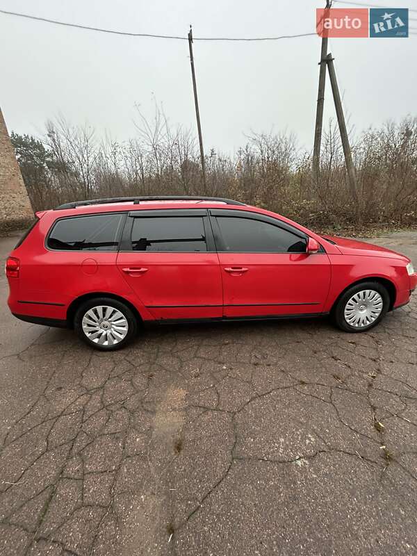 Универсал Volkswagen Passat 2005 в Житомире