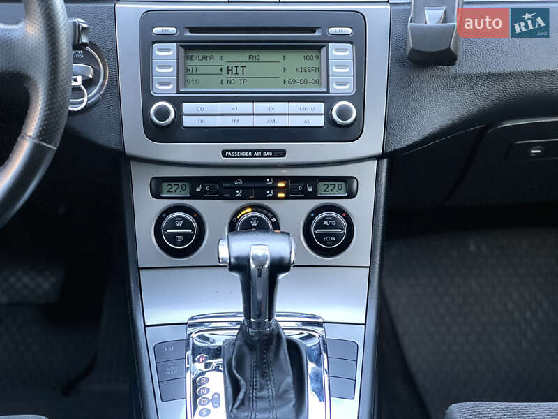 Универсал Volkswagen Passat 2006 в Ровно