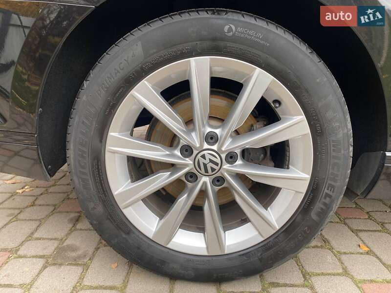 Універсал Volkswagen Passat 2016 в Володимирі