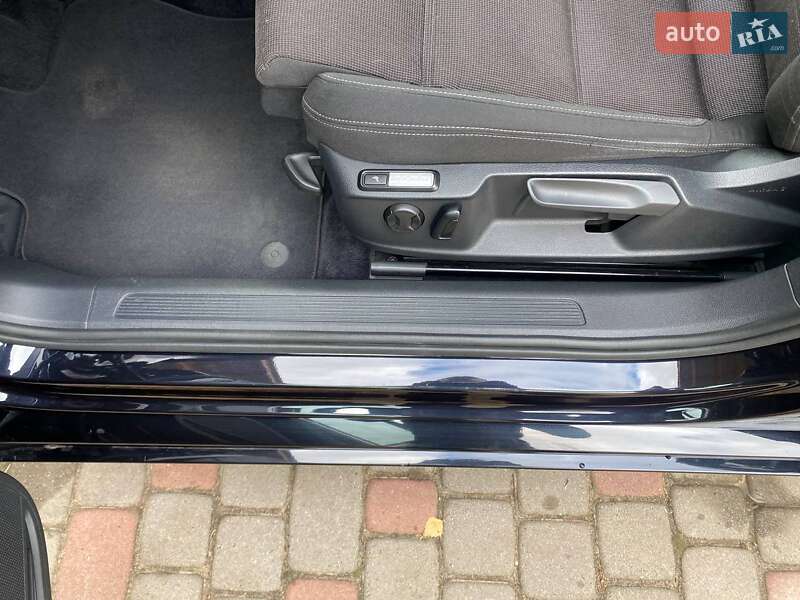 Універсал Volkswagen Passat 2016 в Володимирі