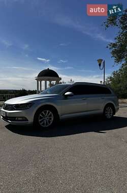Універсал Volkswagen Passat 2015 в Кривому Розі