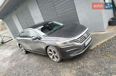 Седан Volkswagen Passat 2020 в Тальном