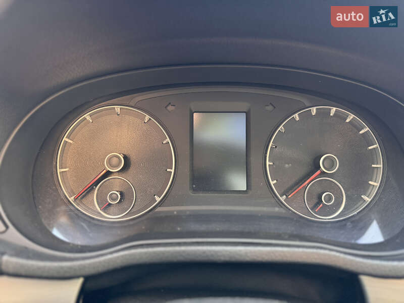 Седан Volkswagen Passat 2014 в Лозовой