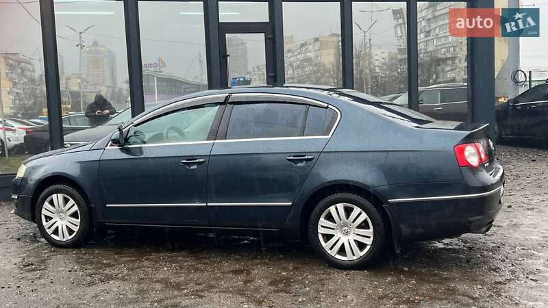Седан Volkswagen Passat 2006 в Киеве