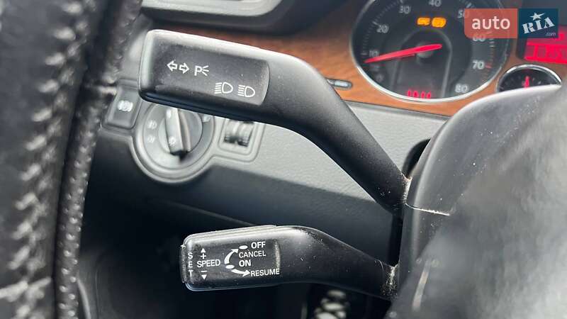 Седан Volkswagen Passat 2006 в Киеве