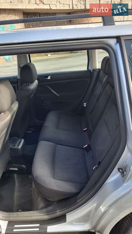 Универсал Volkswagen Passat 2003 в Днепре
