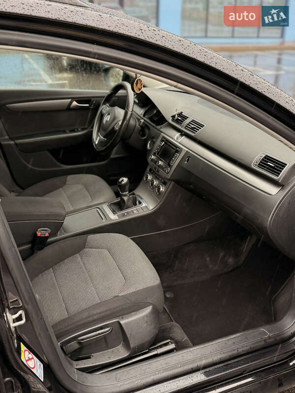 Универсал Volkswagen Passat 2013 в Софиевской Борщаговке