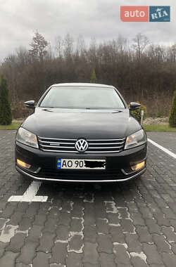 Седан Volkswagen Passat 2011 в Ужгороде