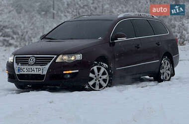 Универсал Volkswagen Passat 2010 в Стрые