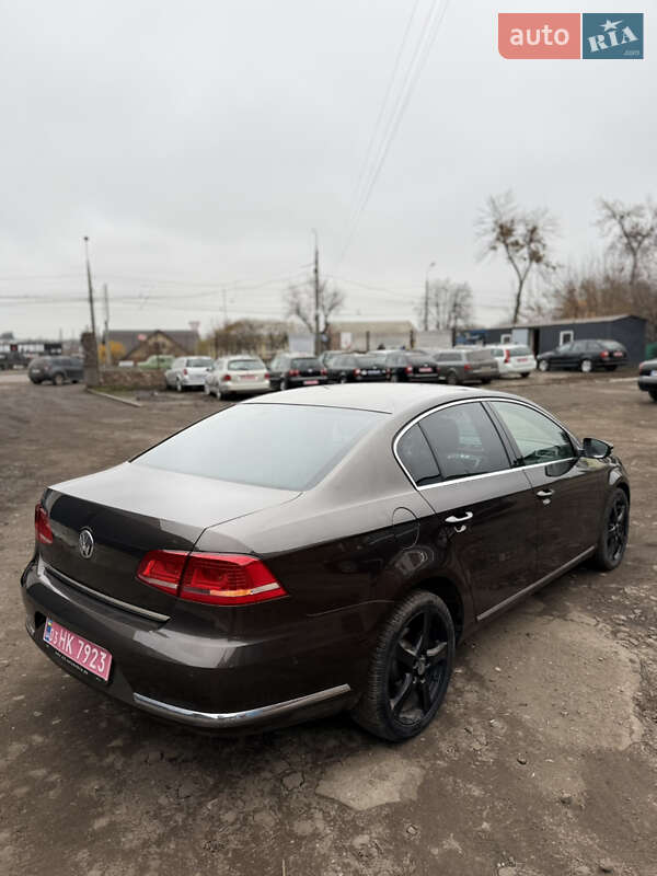 Седан Volkswagen Passat 2012 в Сумах