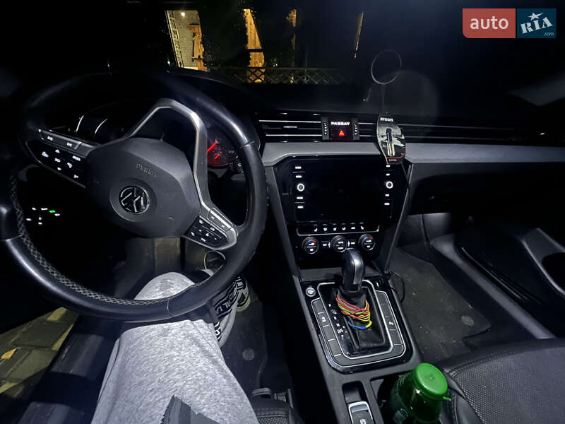 Седан Volkswagen Passat 2019 в Кропивницькому