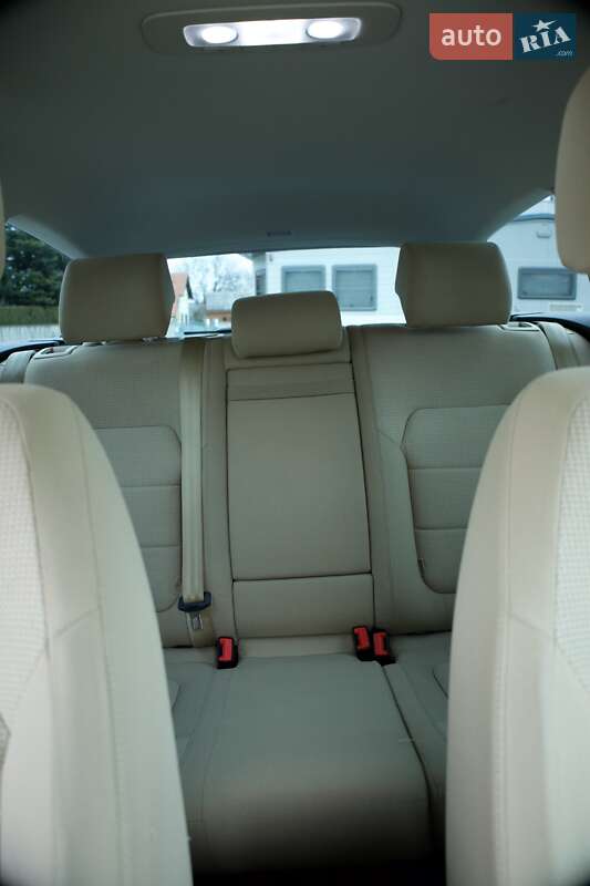 Универсал Volkswagen Passat 2012 в Ивано-Франковске