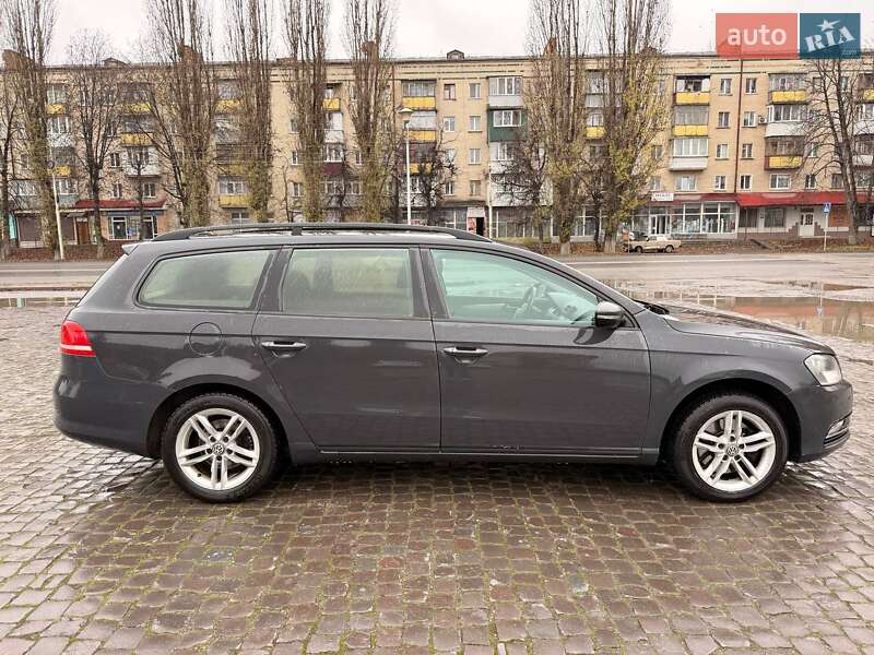 Универсал Volkswagen Passat 2011 в Киеве