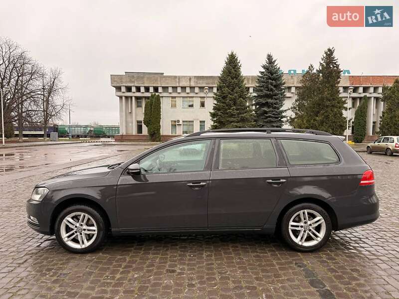 Универсал Volkswagen Passat 2011 в Киеве