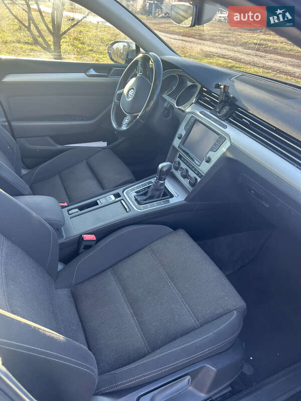 Универсал Volkswagen Passat 2015 в Чернигове