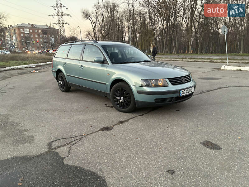 Volkswagen Passat 1998 Volkswagen Passat 1998