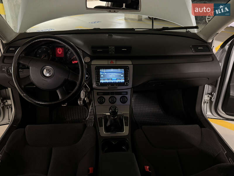 Универсал Volkswagen Passat 2006 в Львове