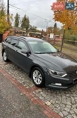 Универсал Volkswagen Passat 2016 в Черновцах