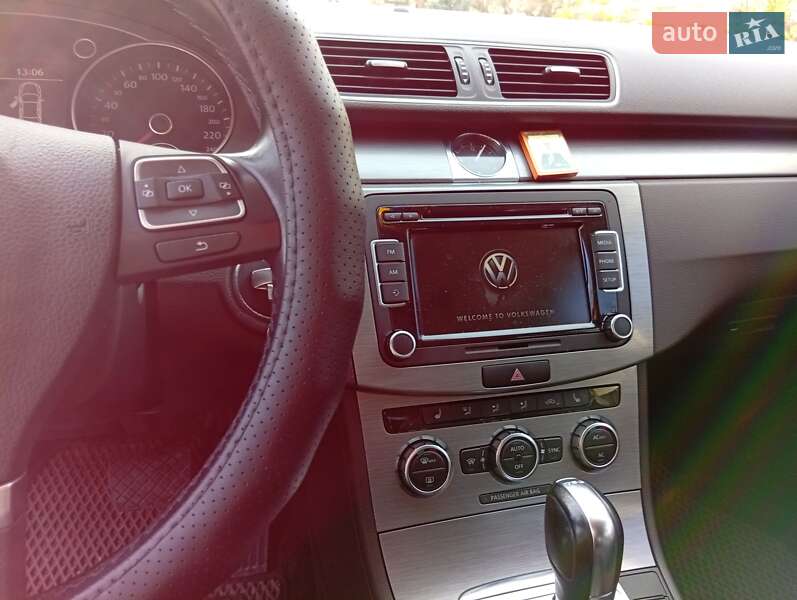 Седан Volkswagen Passat 2012 в Запорожье