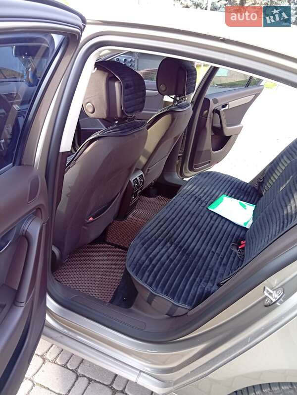 Седан Volkswagen Passat 2012 в Запорожье