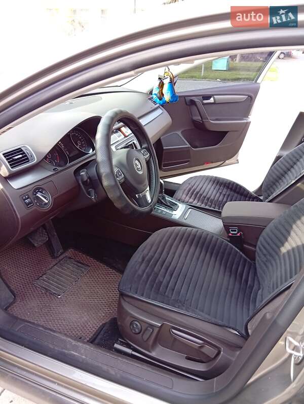 Седан Volkswagen Passat 2012 в Запорожье