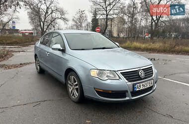 Седан Volkswagen Passat 2005 в Коростені