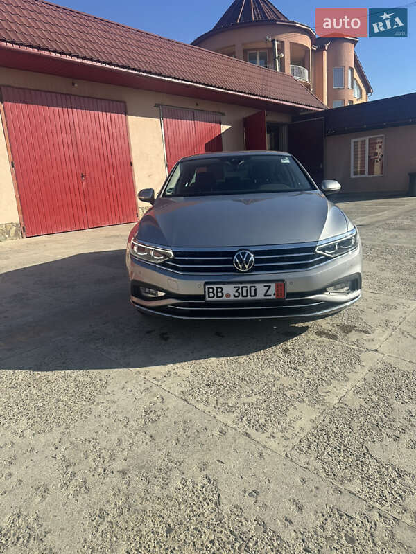 Седан Volkswagen Passat 2020 в Тячеві