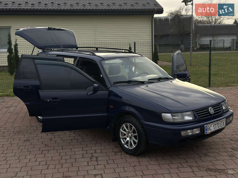 Универсал Volkswagen Passat 1994 в Стрые