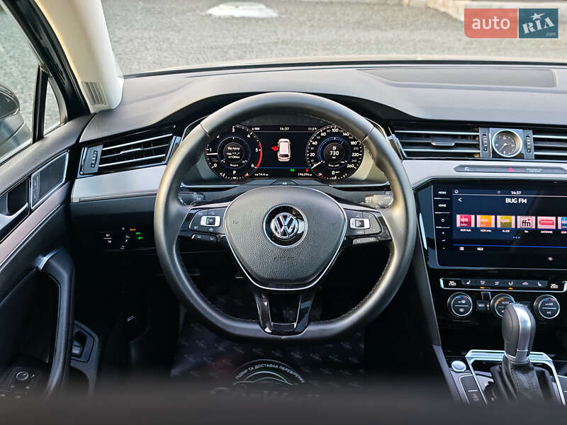 Универсал Volkswagen Passat 2019 в Луцке