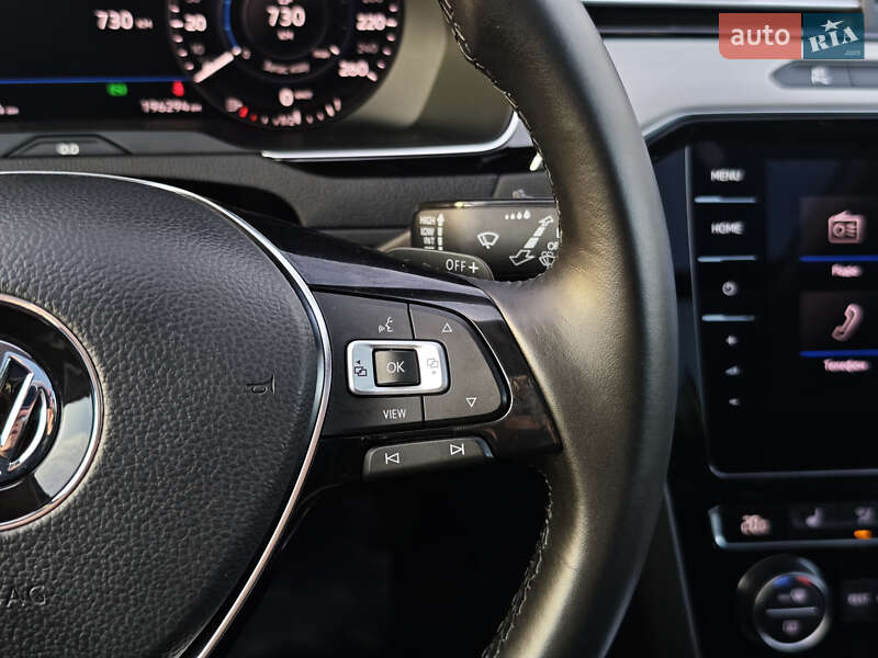 Универсал Volkswagen Passat 2019 в Луцке