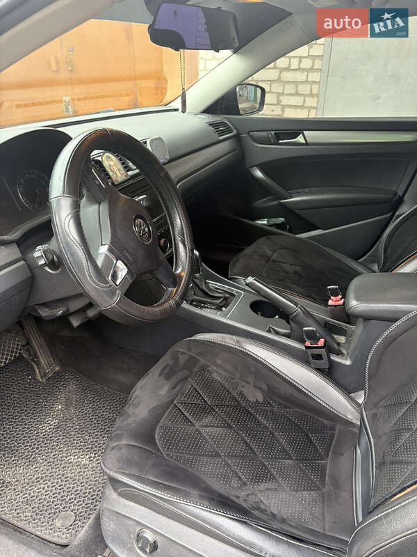 Седан Volkswagen Passat 2015 в Черкассах