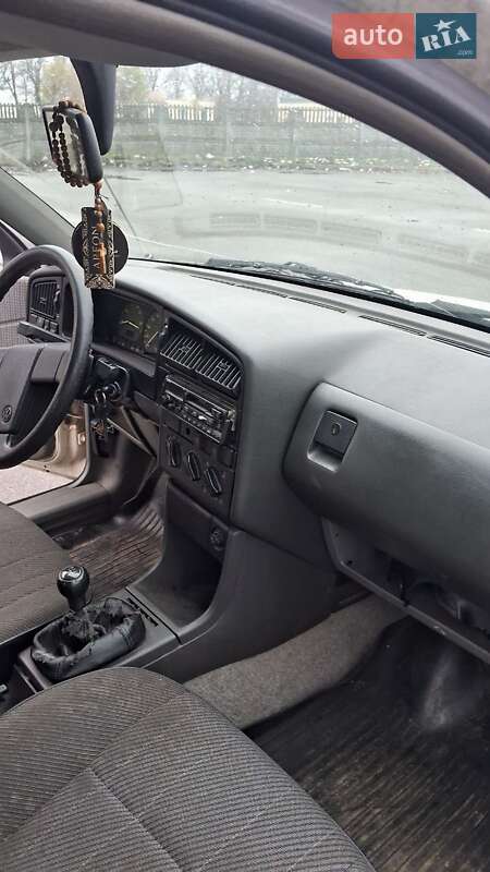 Седан Volkswagen Passat 1991 в Броварах