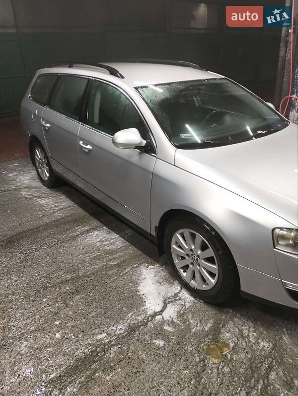 Универсал Volkswagen Passat 2009 в Костополе