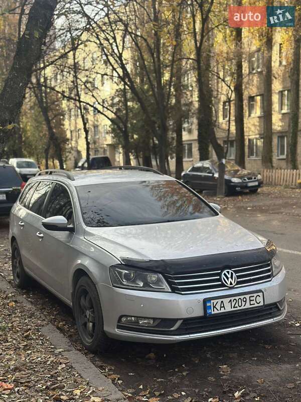 Универсал Volkswagen Passat 2012 в Коцюбинском