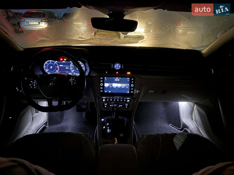 Універсал Volkswagen Passat 2018 в Вінниці